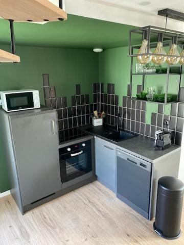 Duplex Proche Gare Vue Tour Perret Avec Parking Gratuit Διαμέρισμα Αμιάν Εξωτερικό φωτογραφία